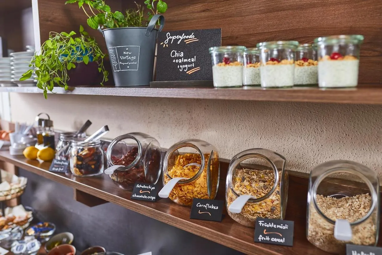 Empress Boutique Hotel 3*, Munich