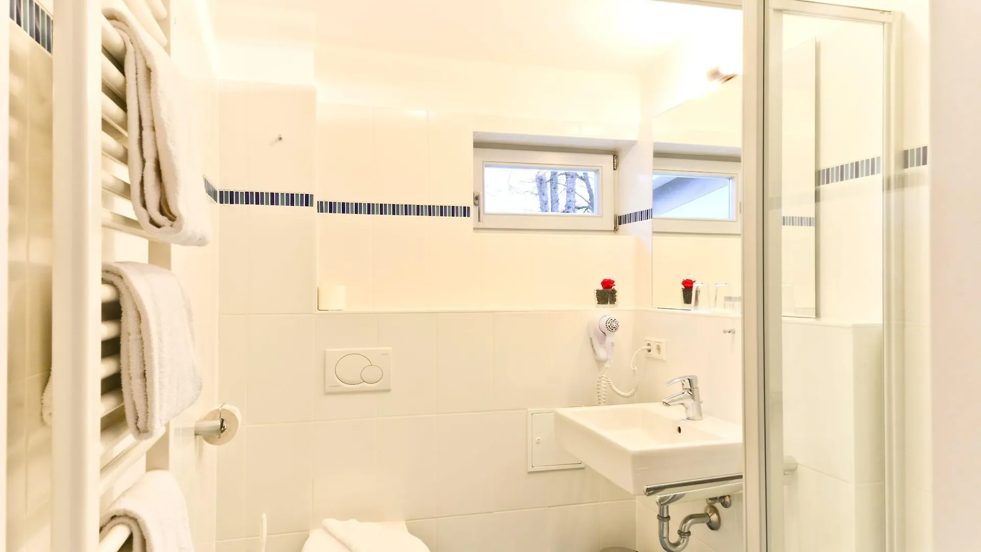 Empress Boutique Hotel Mnichov 3*,