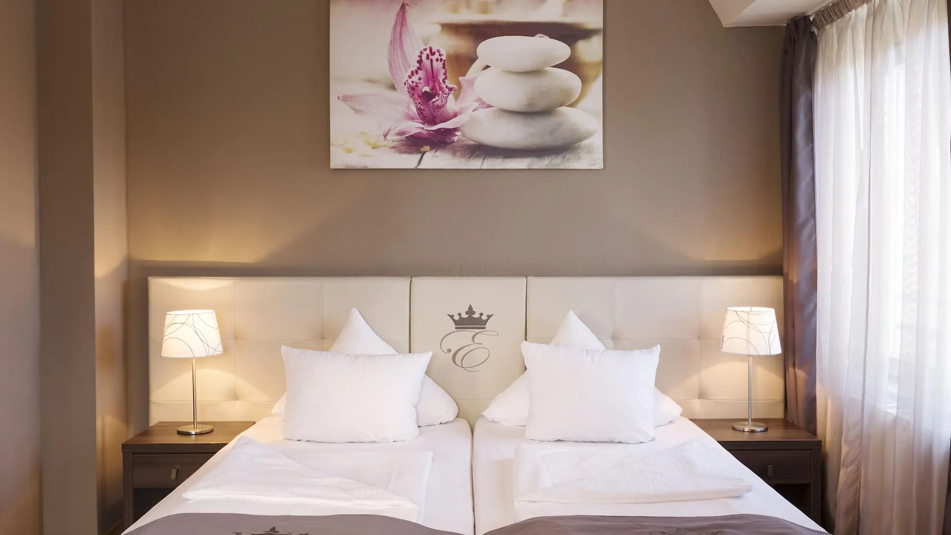 Empress Boutique Hotel Mnichov 3*,