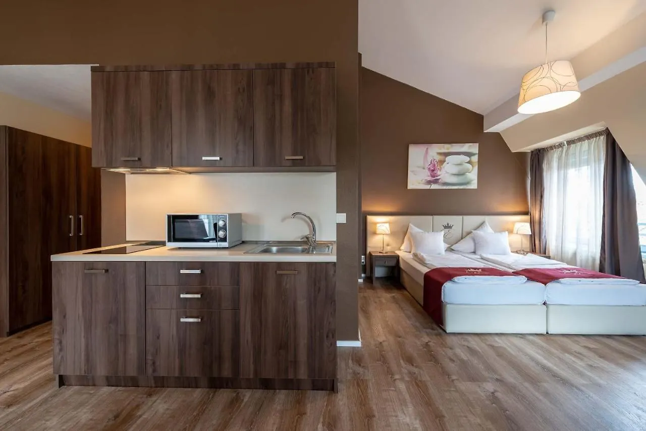 Empress Boutique Hotel Mnichov 3*,
