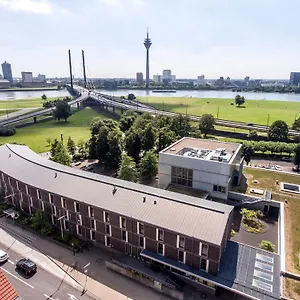 Jugendherberge Duesseldorf Хостел Дюссельдорф