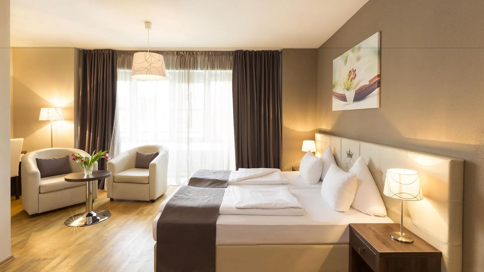 Empress Boutique Hotel Munich