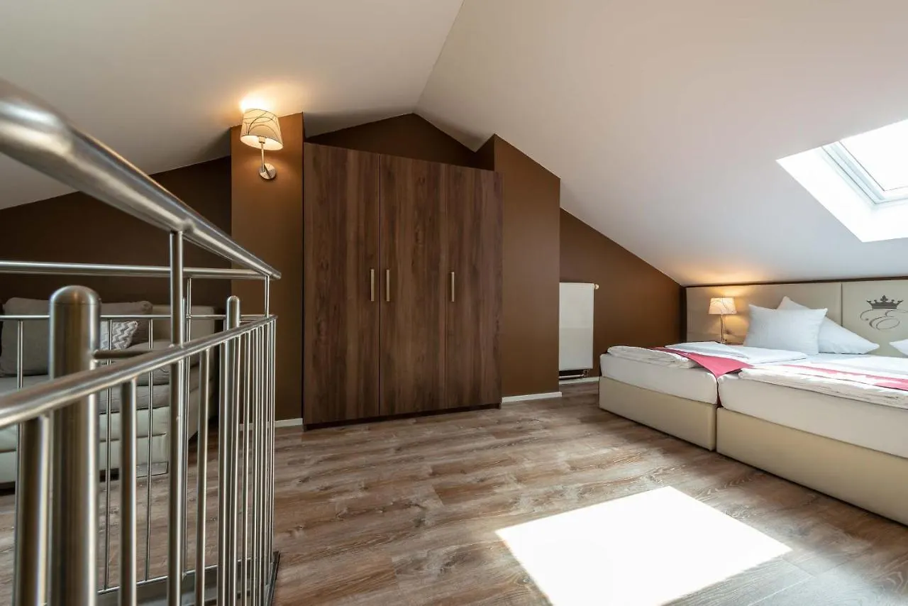 Empress Boutique Hotel  Munich
